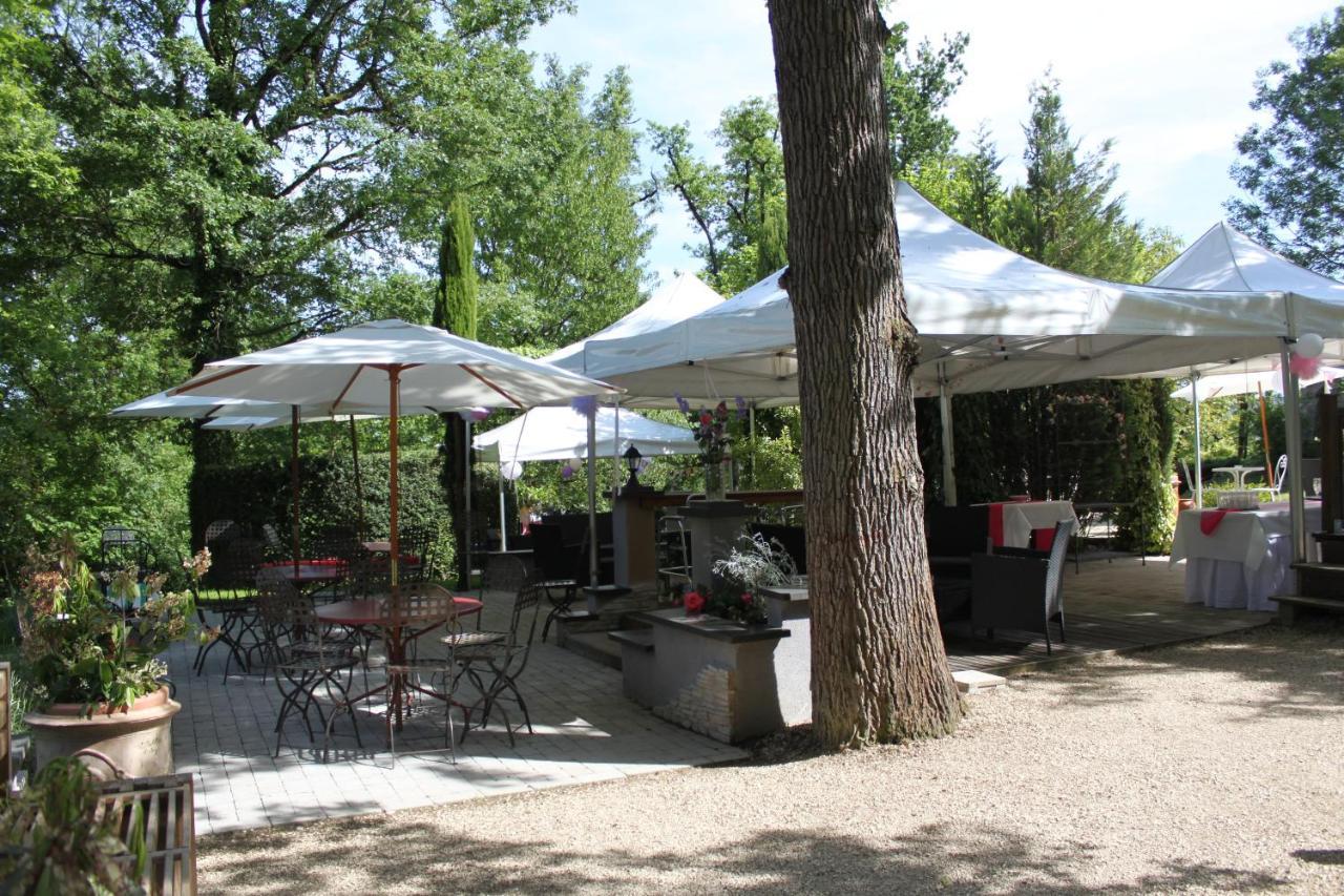 La Garenne De Morestel Екстериор снимка