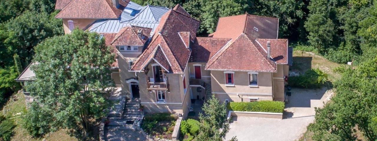 La Garenne De Morestel Екстериор снимка